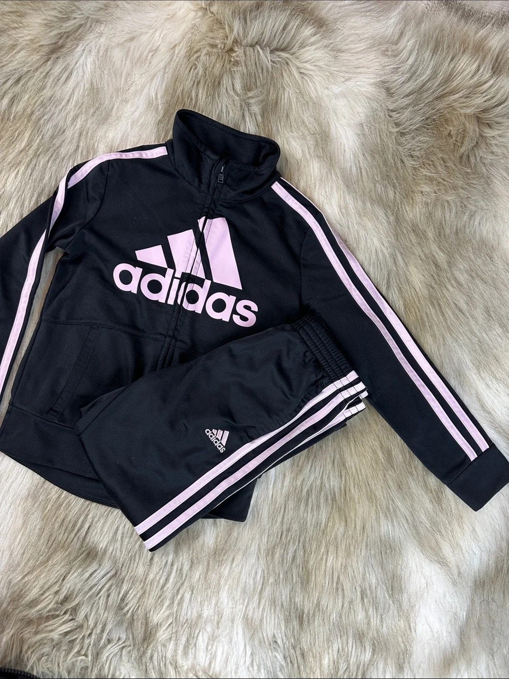 Adidas Girls Black Pink 2 Piece Tracksuit Set Size 6